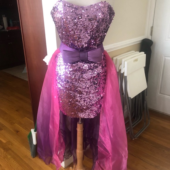 Jovani Sequined Prom dress - Picture 8 of 10